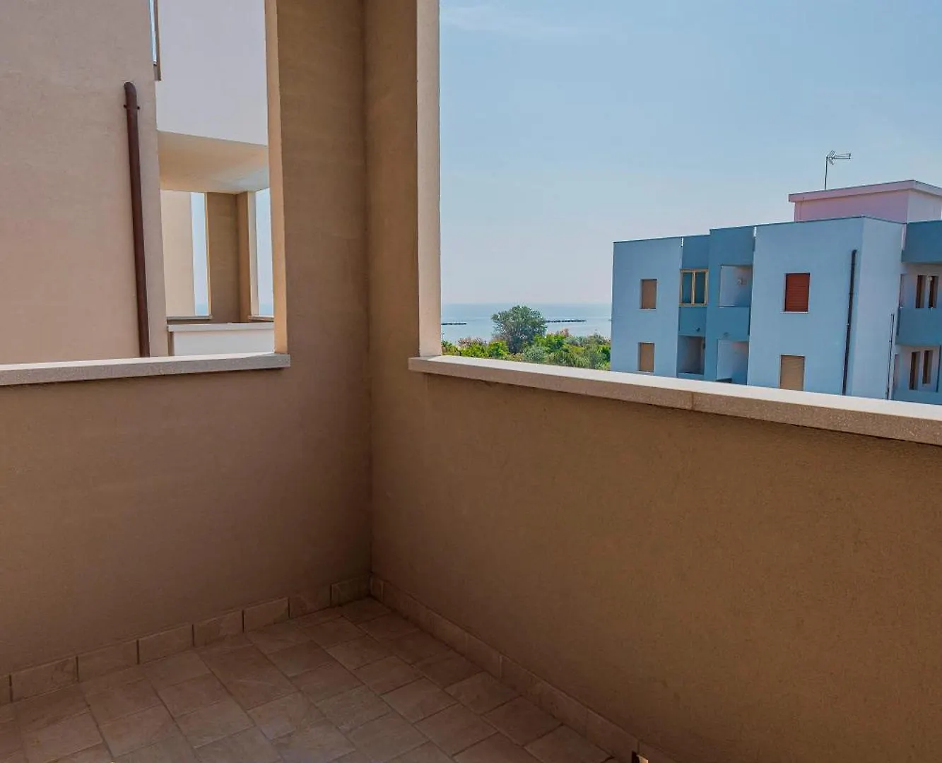 Belvedere Lido Adriano Apartment